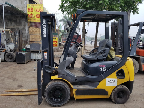 Xe nâng Komatsu 1,5 tấn máy dầu
