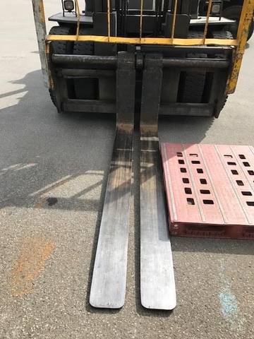 Xe nâng cũ 8 tấn TCM