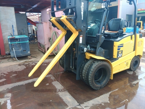 Xe Nâng Điện 3 Tấn Cũ Komatsu FE30-1 Sản xuất 2018