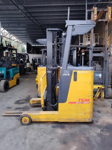 Xe nâng điện cũ đứng lái TCM 1,4 tấn