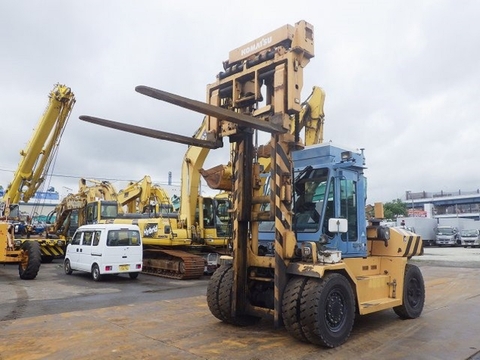 Xe Nâng Cũ 12 Tấn Hãng Komatsu FD120-8 Sản xuất 2010