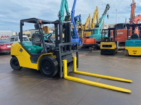 Mua Xe Nâng Cũ 3.5 Tấn Komatsu FD35-10 Nhập Nhật | Giá Tốt – Giấy Tờ Đầy Đủ