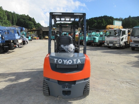 Xe nâng 2,5 tấn càng gật gù lốp kép model: 02-8FD25