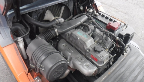 Xe Nâng cũ 2,5 tấn 8FDL25 - 31476