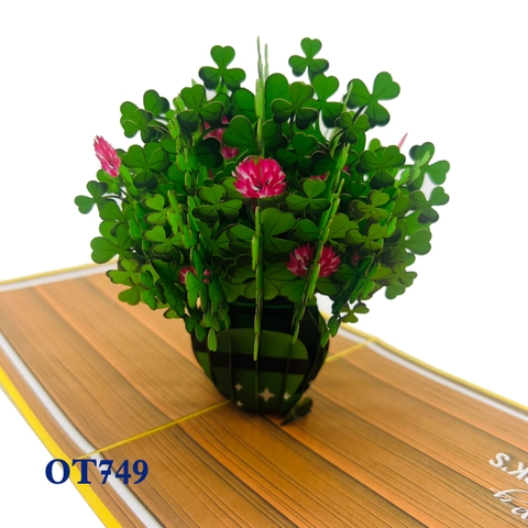 Shamrock St. Patrick’s Day Pop Up Card