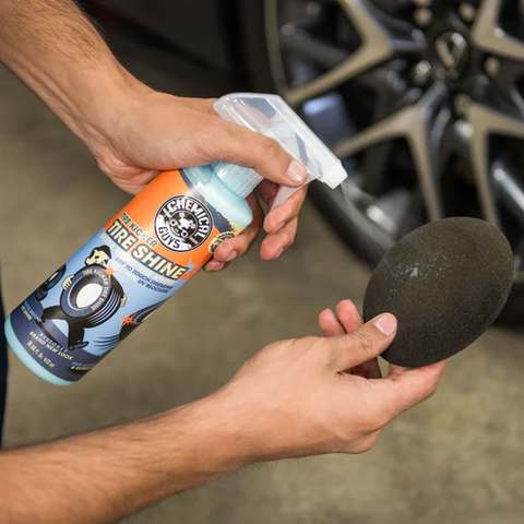 Dưỡng lốp và nhựa nhám Chemical Guys Tire Kicker - 473ml