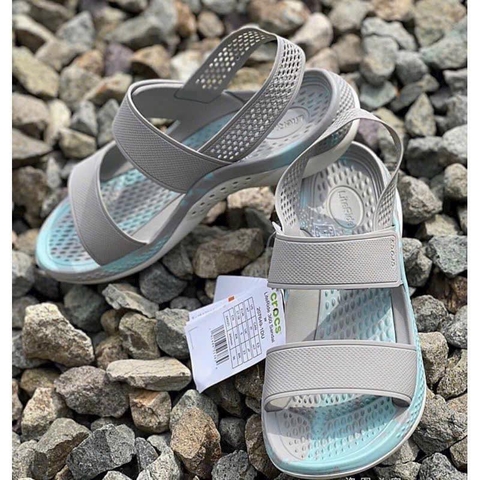 CROCS XỊN
