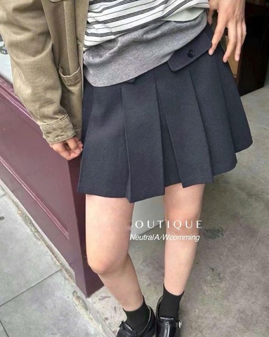 Suess skort ( chân váy có quần bên trong)