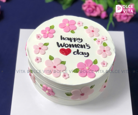 [1168] (50-70-100-130) Bánh kem dâu tằm 8/3 – Ngọt dịu, trang trí hoa đường gumpaste