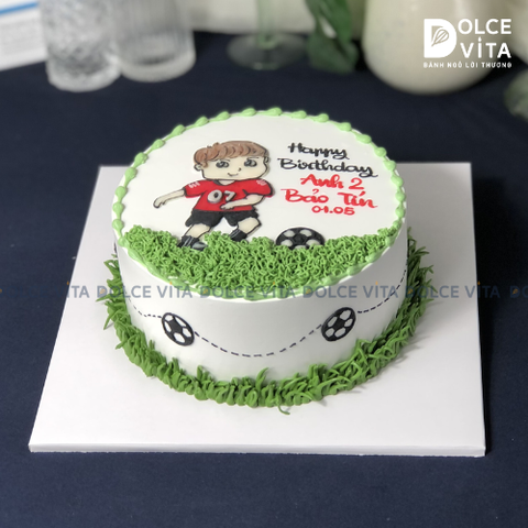 283 (80) Bánh kem vẽ cầu thủ bóng đá nhí cho fan thể thao vua
