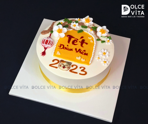 403 (30) Bánh vẽ cành mai trắng, lồng đèn chủ đề ngày Tết