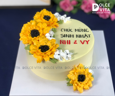 [2032] 70) Bánh trang trí hoa hướng dương bằng kem