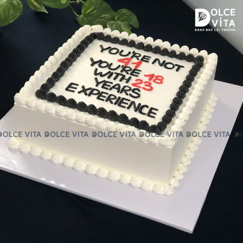 295 Bánh hình vuông trang trí đơn giản sang trọng