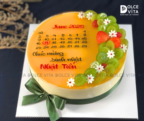 032 Bánh mousse phô mai chanh dây vẽ lịch - ghi dấu ấn ngày sinh đặc biệt