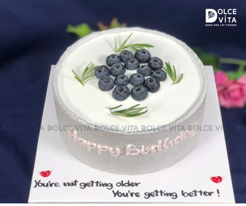 [1420] (60) Bánh tối giản trang trí kem oreo, việt quất và hương thảo