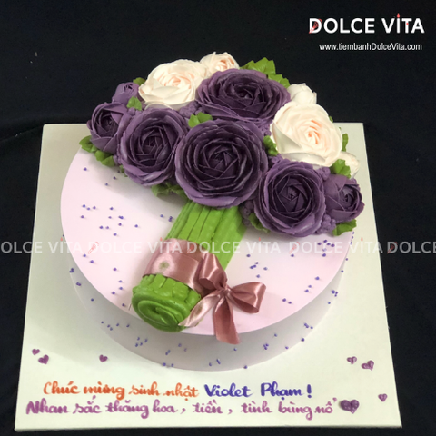 032 (100) Bánh trang trang trí hoa kem tạo hình bó hoa tông tím