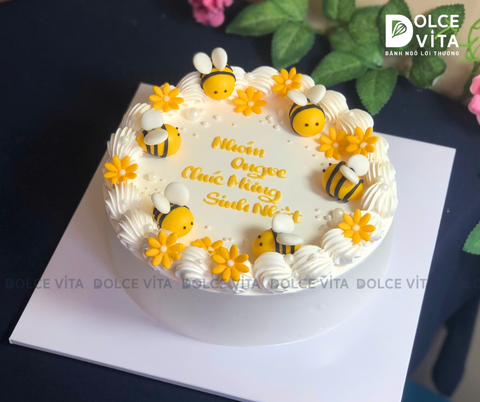 [2986] (90) Bánh kem tạo hình các chú Ong vui tươi