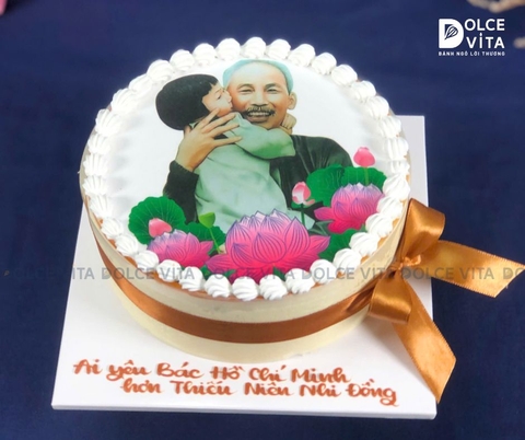 [1429] (60) Bánh kem in hình Bác Hồ và hoa sen nhân dịp Sinh nhật Bác, Ngày Quốc Tế Thiếu Nhi