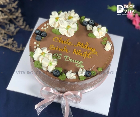 [1448] Bánh Kem socola - Chocolate mousse trang trí hoa và việt quất (20-30-50-60)