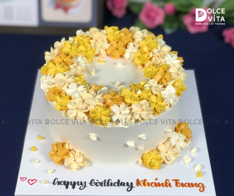 [1772] (70-90-150-180) Bánh kem tặng phái nữ tone vàng nhẹ nhàng, tinh tế