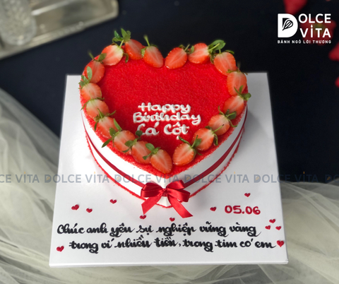 499 (40) Bánh trang trí  hình trái tim đỏ