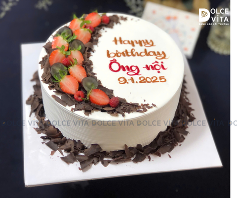 1102 Berry Cake tặng sinh nhật ông