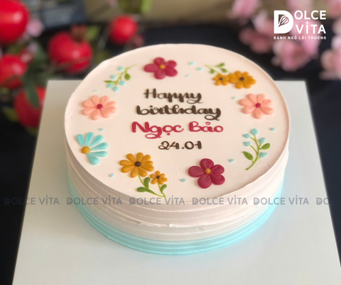 [2902] Bánh kem trang trí chi tiết nhẹ nhàng