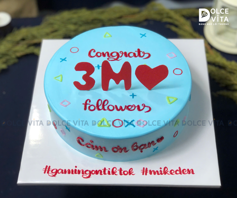 1045 (60) Bánh chúc mừng