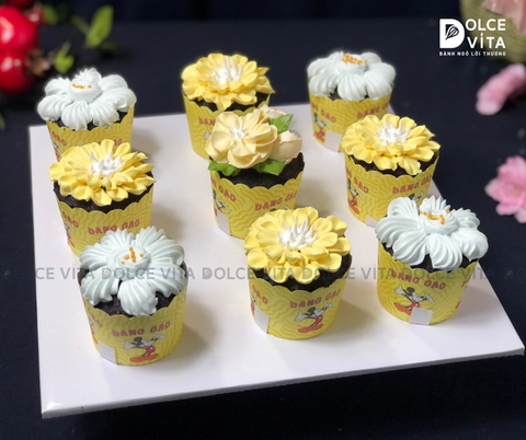 [1586] - Set 9 Cupcake trang trí bông kem tông vàng - xanh mint