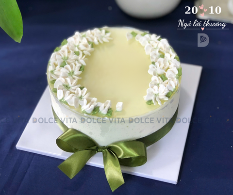 [20/10] Green Tea Lemon (Bánh mousse trà xanh chanh) trang trí viền hoa