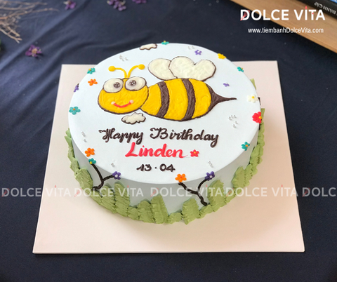 [444] (60) Bánh kem vẽ chú Ong vui tươi