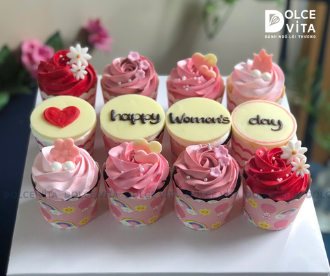 [2966] Cupcake trang trí hoa kem theo tone màu.