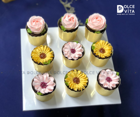 [1584] (39) Set 9 cupcake trang trí hoa hồng - hoa hướng dương