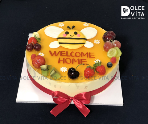 480 (40) Bánh mousse chanh dây vẽ hình con ong (Welcom home)