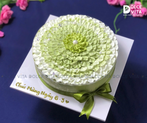 [1152] Bánh trà xanh Matcha Yogurt trang trí cánh hoa ngày 8.3  (20-40-60-80)