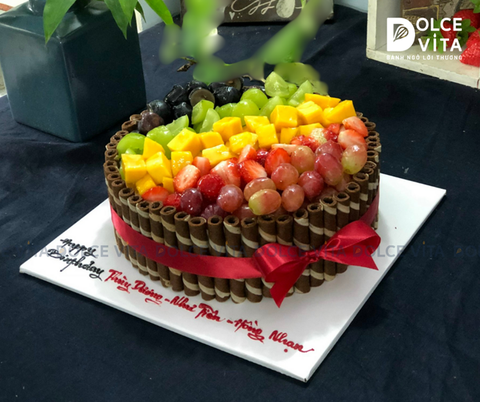 682 (200) Trang trí kem quế và trái cây