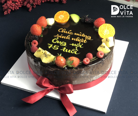 012 Chocolate mousse đổ ganache mặt bánh