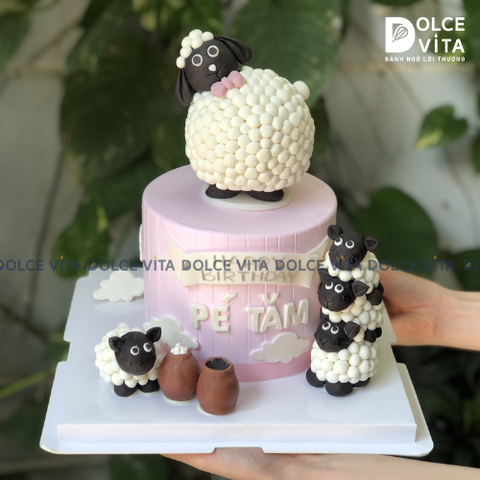 306 - Bánh tạo hình 3D Cừu đen (đặt trước 5 ngày)
