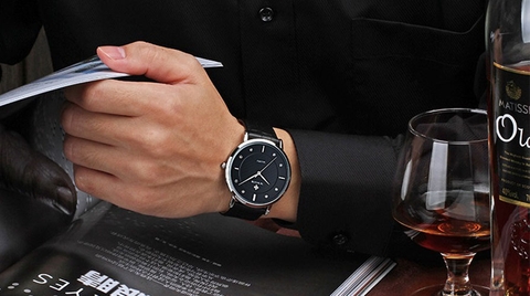 Đồng hồ Wwoor siêu mỏng dây da tuyệt đẹp