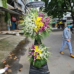 Hoa Chia Buồn 44 - VH1111