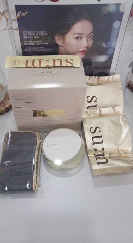 Su:m Air Rising TF Dazzling Moist Micro Foam Cushion - Phấn nước đa năng