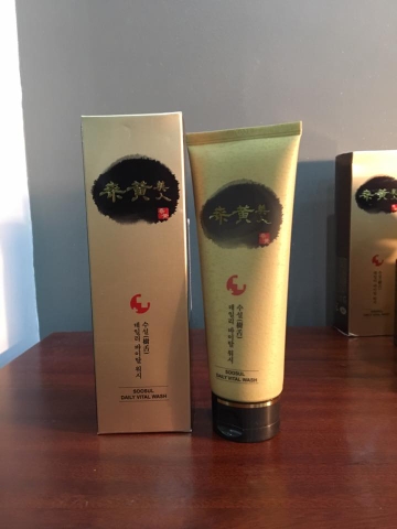 Dung dịch vệ sinh phụ nữ Nấm Thượng Hoàng - Soosul Daily Vital Wash