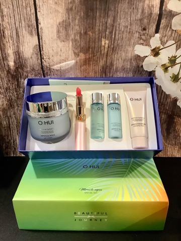 Set Kem dưỡng Ohui Xanh Miracle Aqua Gel Cream dành cho da dầu