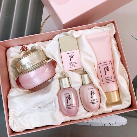 Kem dưỡng cấp ẩm Whoo hồng 50ml tặng kèm bộ mini cùng dòng