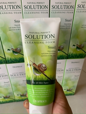 Sữa rửa mặt chiết xuất ốc sên Deoproce 170g - Diopruss Natural Perfect Solution Cleansing Bọt Snail