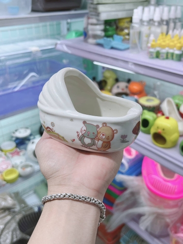 NHÀ TẮM SỨ HÌNH THUYỀN