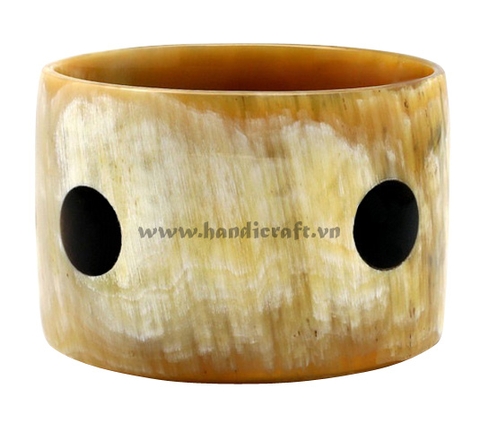 Horn bangle bracelet with black lacquer painting