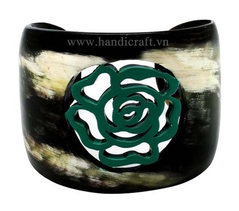 Carved horn & lacquer cuff bracelet