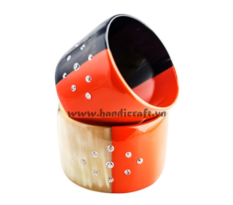 Horn & lacquer with precious stone inlay bangle bracelet