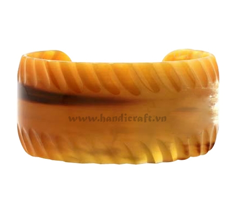 Natural horn carved cuff bracelet